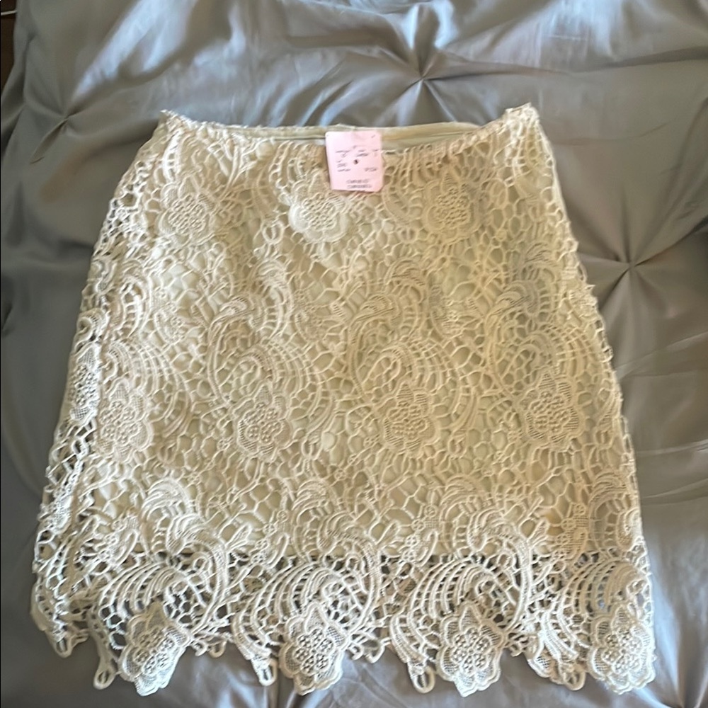 Rachel Zoe Elegant Cream Lace Skirt